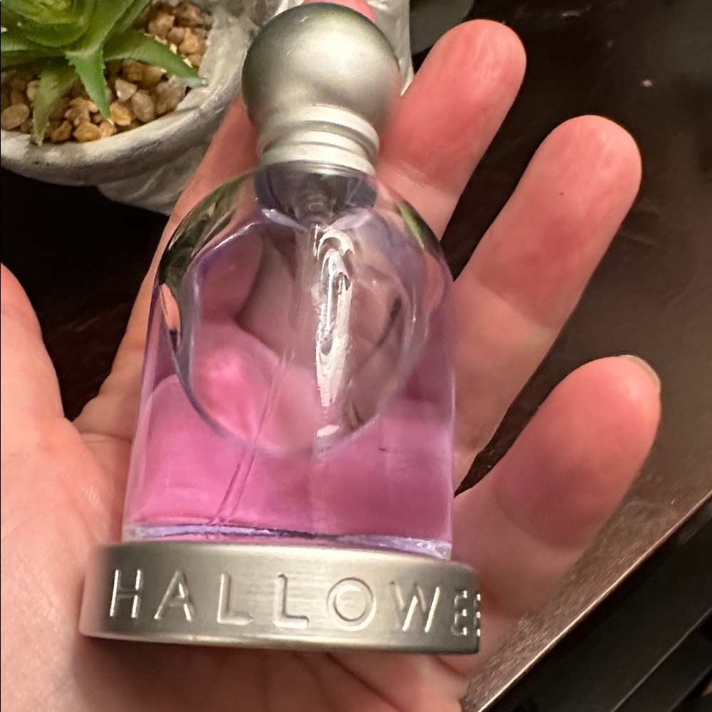 Halloween Women Eau De Toilette Spray by J. Del Pozo, 1.7 Ounce - Picture 2 of 9